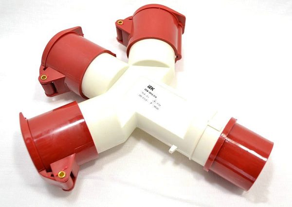 Адаптер 3-х луч. 16А 3P+PE 380В IP44 TS1013-214 ИЭК PAS32-016-4